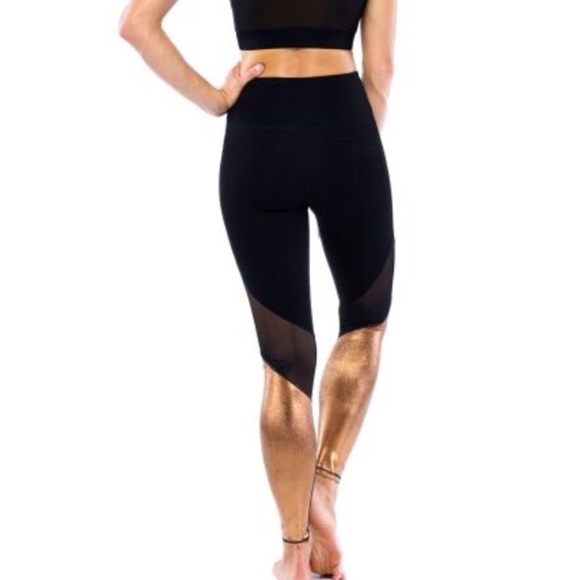 NWT Electric Yoga Metallic Gold Foil/Black Leggings! - Picture 2 of 4