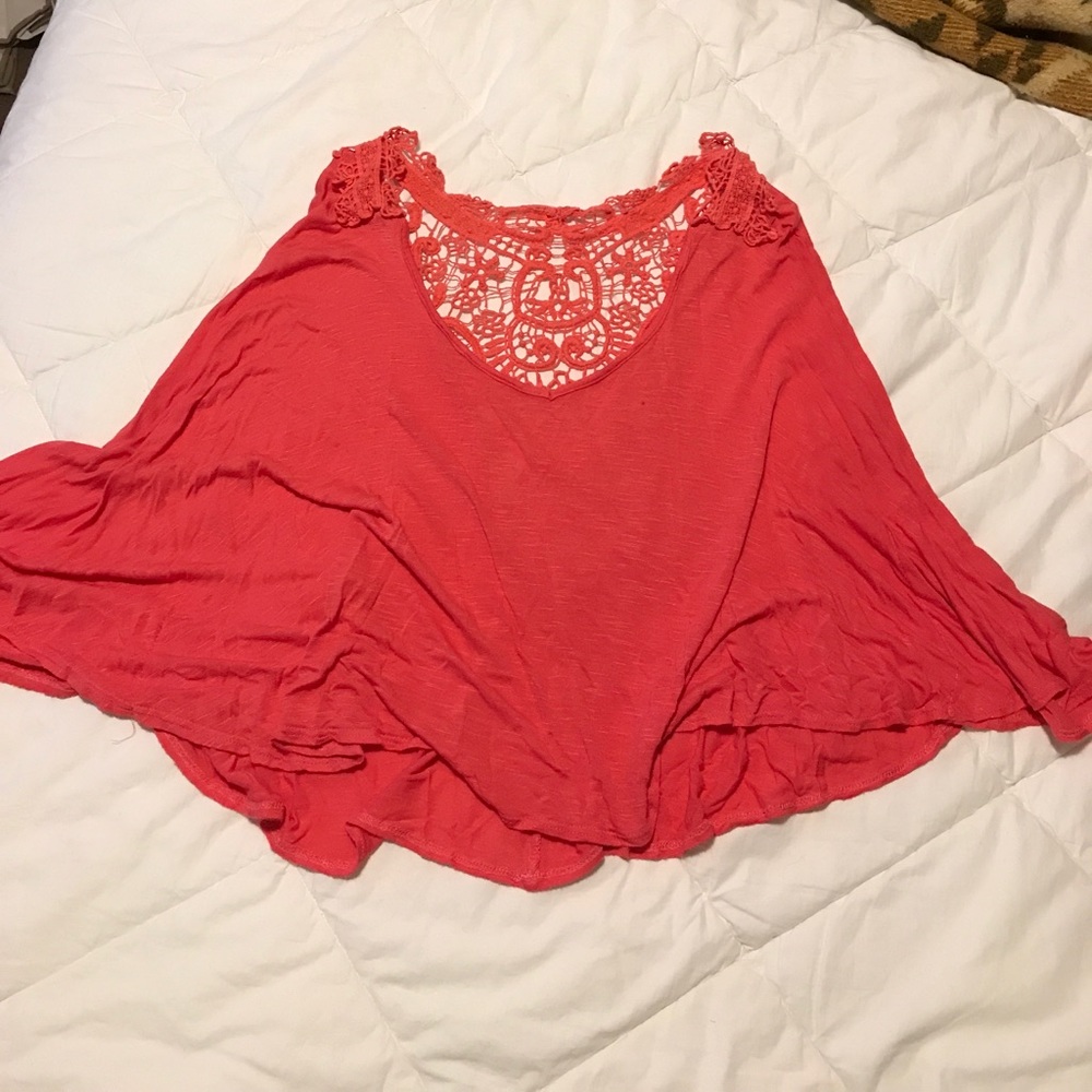 Coral flowy top
