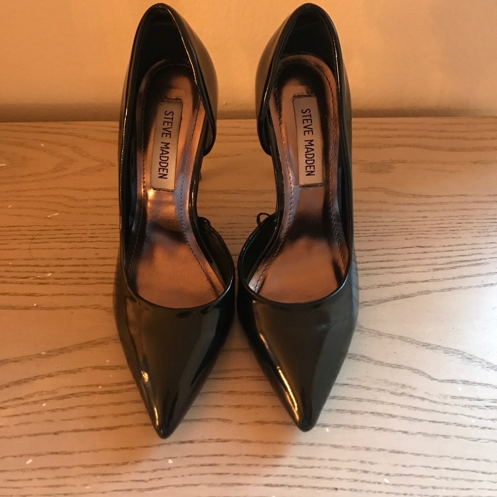 Authentic Steve Madden Patton black leather heels