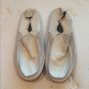 Sanuk vegabond slip ons