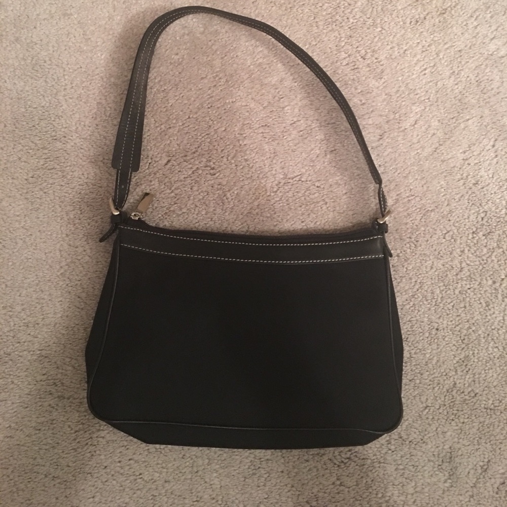 Black Talbots Handbag - Picture 2 of 8