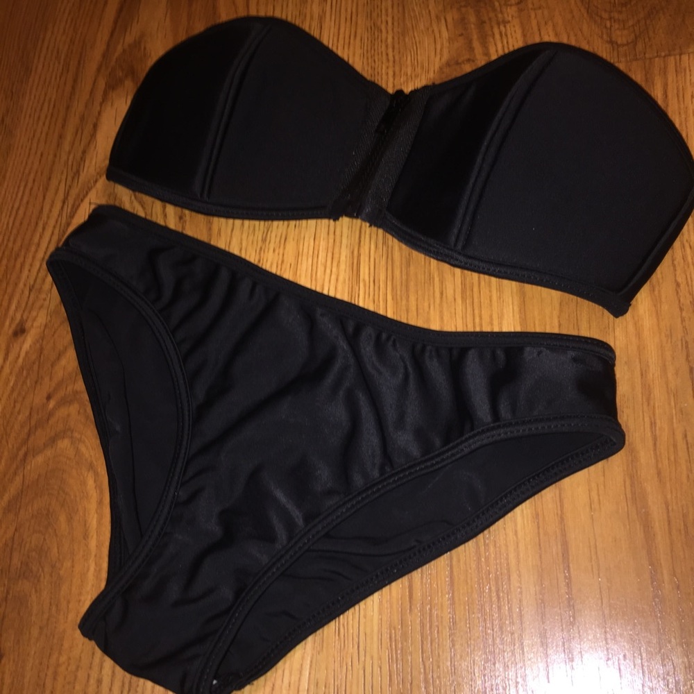 Sexy Triangl-like Bikini 🖤🌊