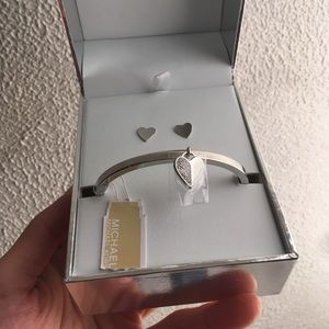 Pave Heart Earrings and Bracelet Box Set - Silver