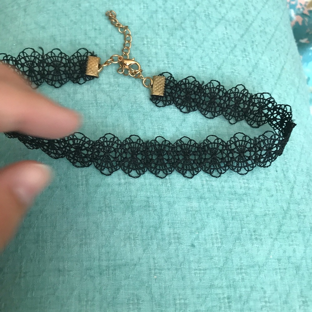 Lace black choker