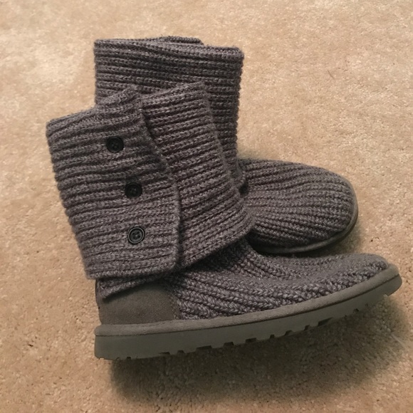 SOLD 💕 UGG Gray/Grey Knitted Boots - Picture 2 of 7