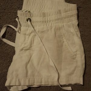 Old navy white linen shorts