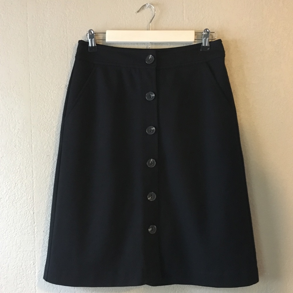 Black button down fully lined a-line skirt