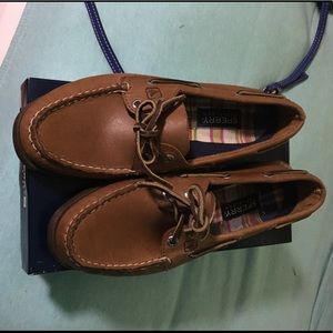 Sperry Sahara's