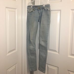 Light washed jeans