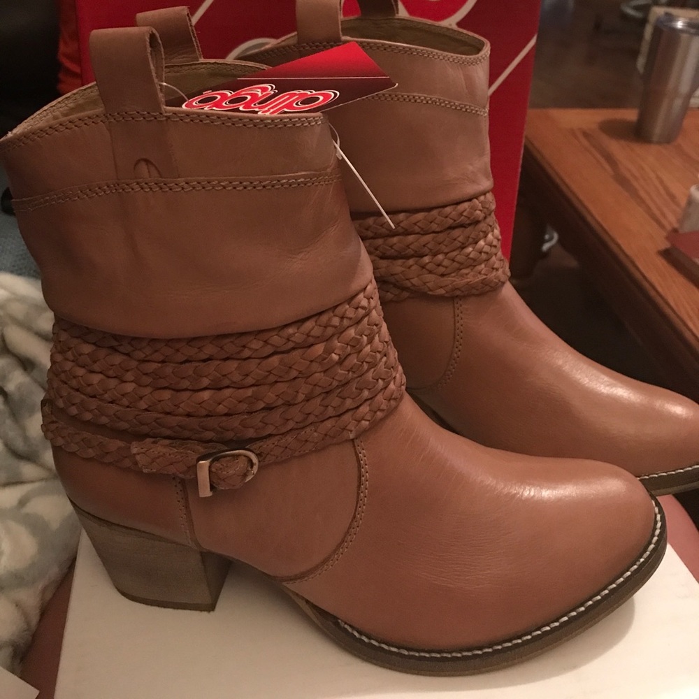 Women's Dingo boots