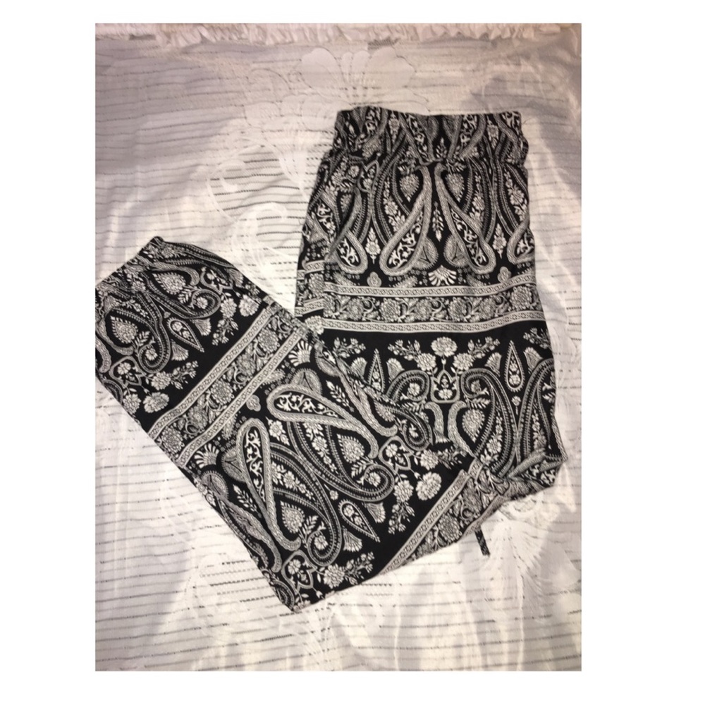 Charlotte Russe Pants with pockets!