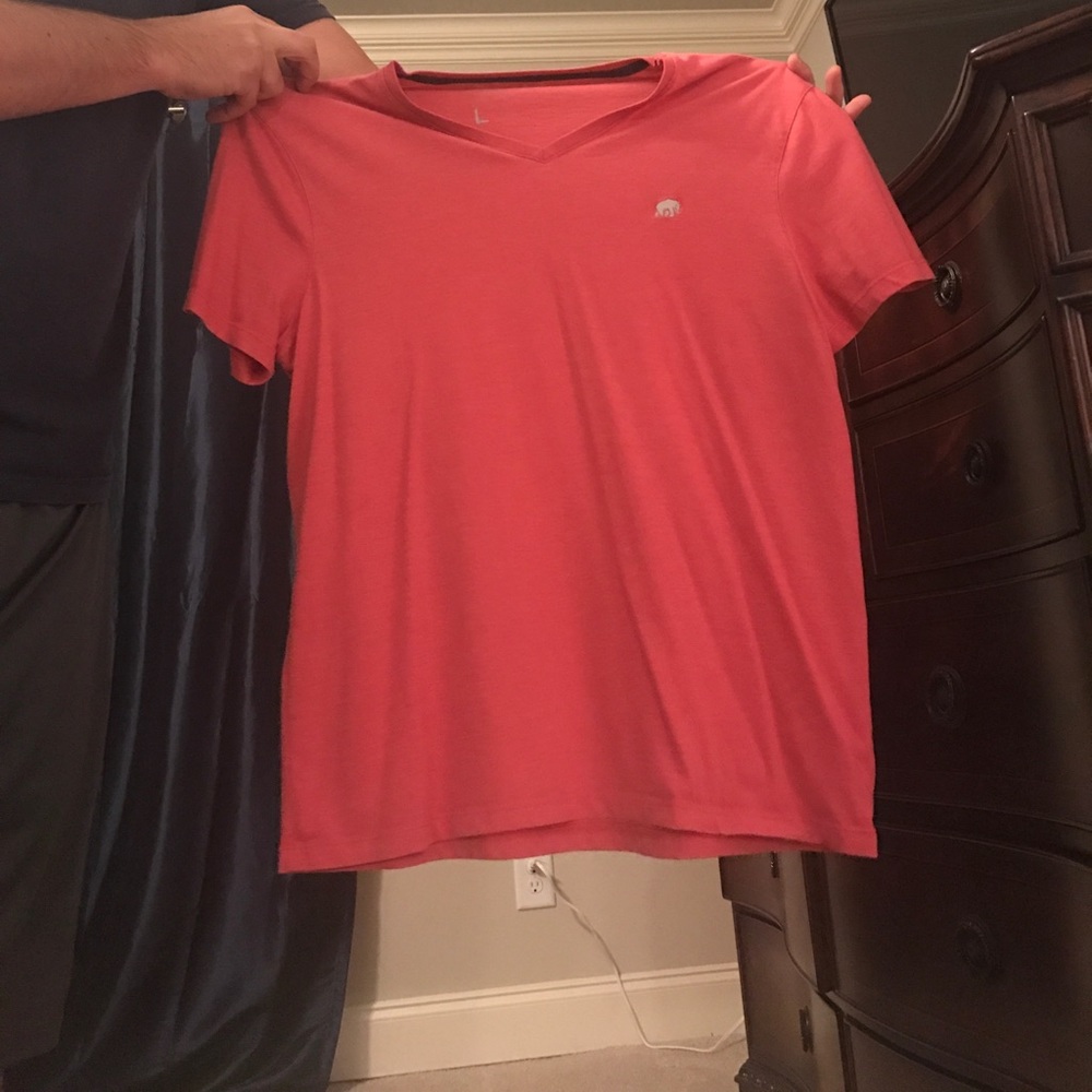 BANANA REPUBLIC VNECK SIZE LARGE