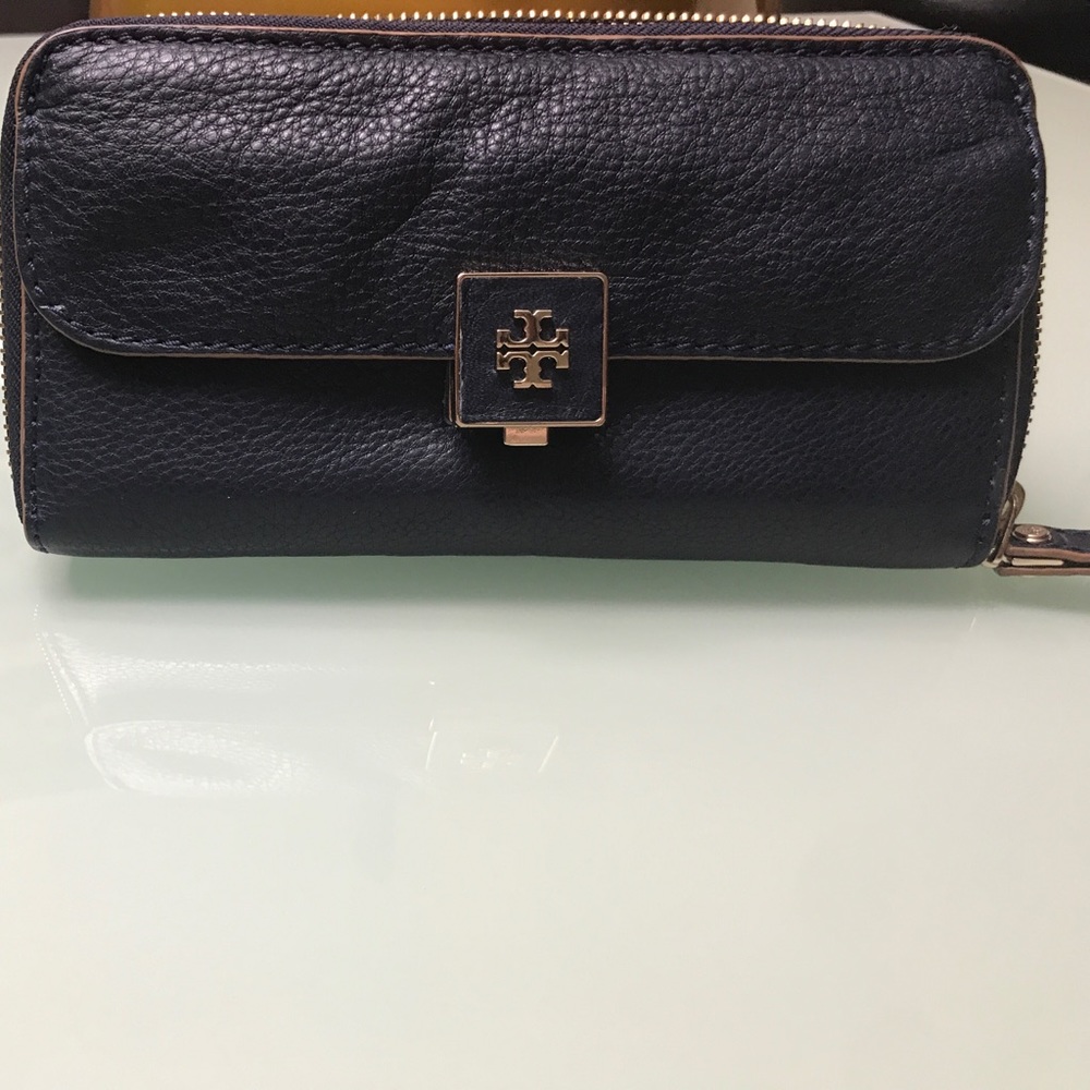 SOLD!!! Authentic Tory Burch Wallet