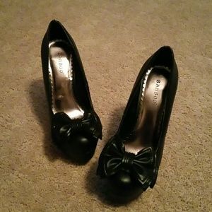 ⭐️SOLD⭐️black heels