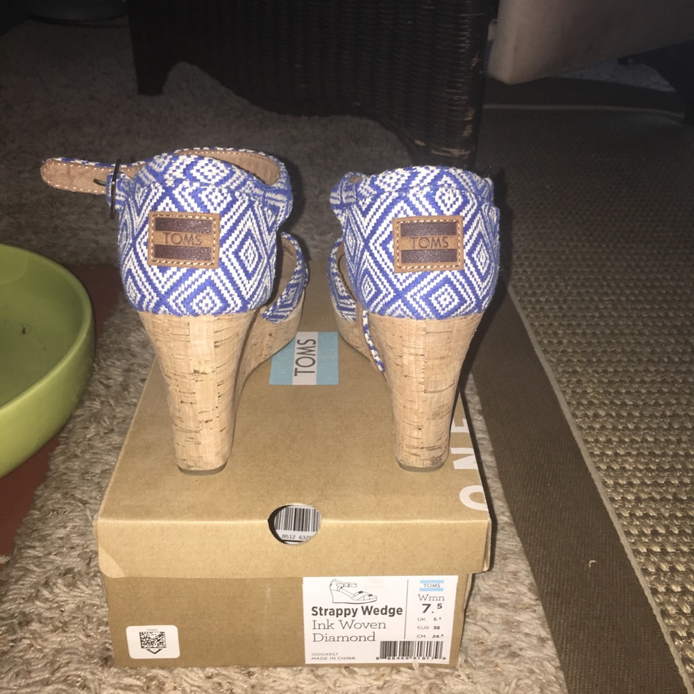 Toms Wedge