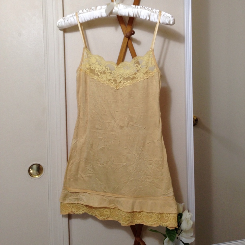 Yellow Lace-lined Tank Top Camisole Size Small