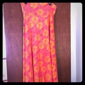 LuLaRoe Maxi Skirt, size large.  EUC.  Slinky!
