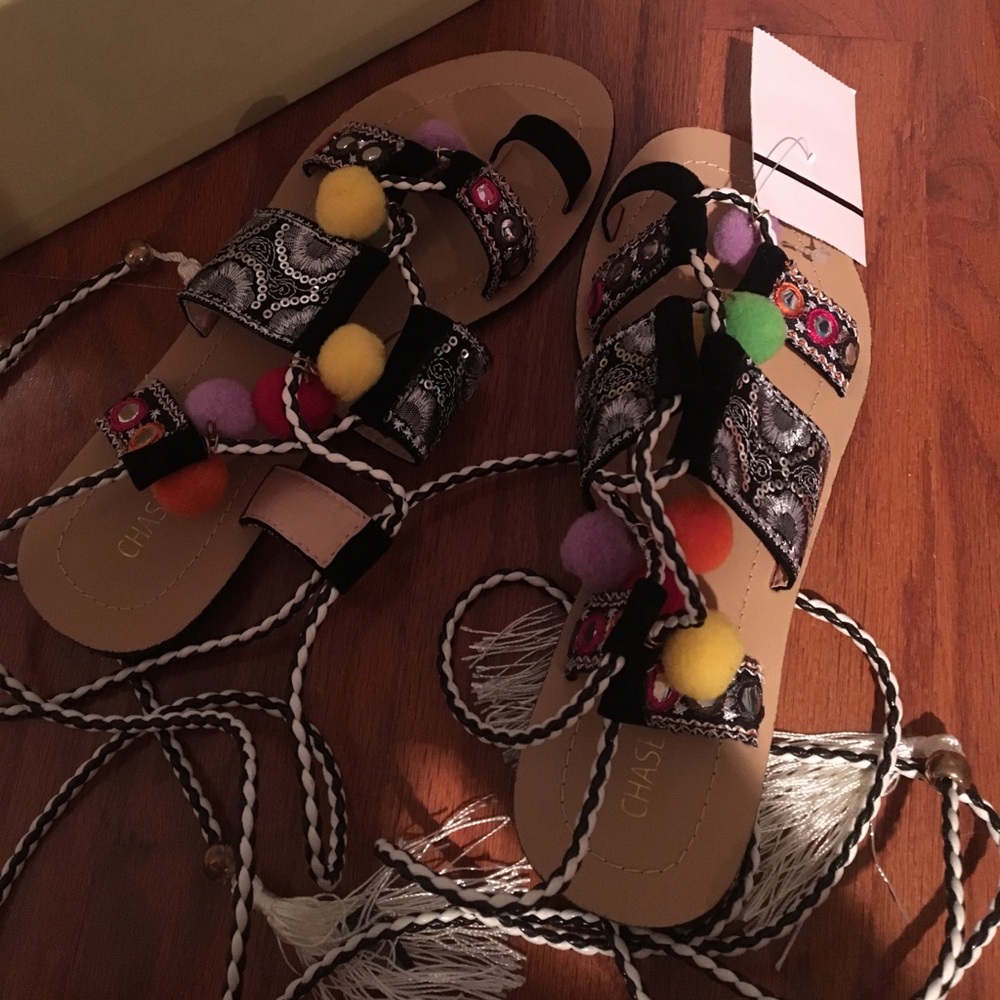 NWT Chase and Chloe lace up Pom Pom sandals - Picture 3 of 5