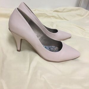 Pinkish nude low heel pumps size 7