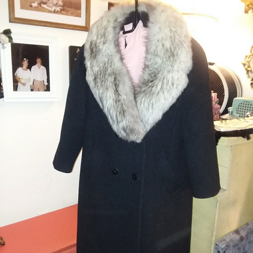 Vintage silver fox trimmed wool long peacoat
