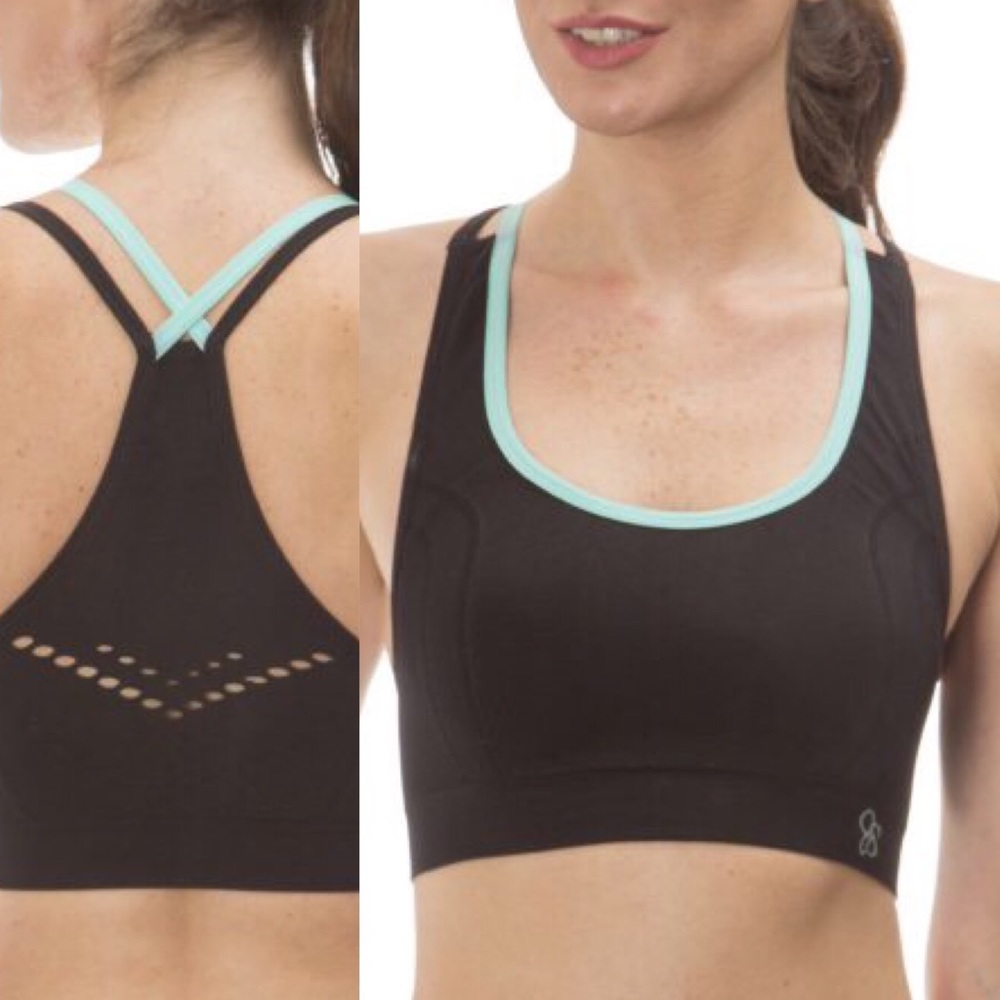 Jessica Simpson Razor Back Black Sports Bra - Picture 4 of 5
