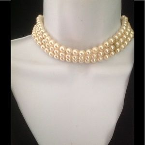 Faux Pearl triple strand choker necklace 16"