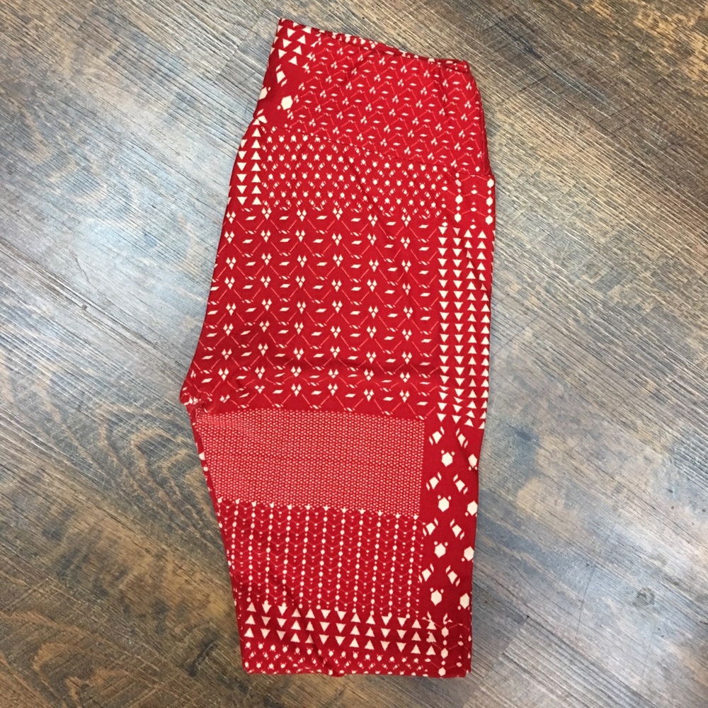 LuLaroe red and cream leggings - OS
