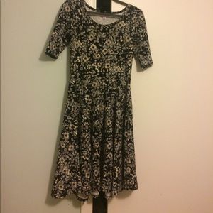LuLaRoe Nicole Dress