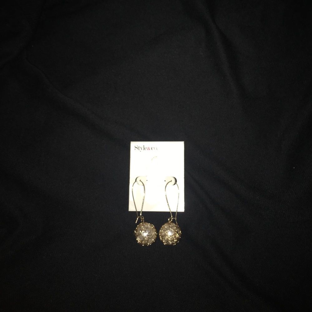 Earring