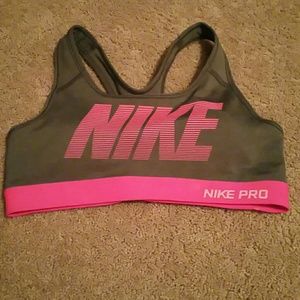 🔥SOLD🔥Nike Sports Bra