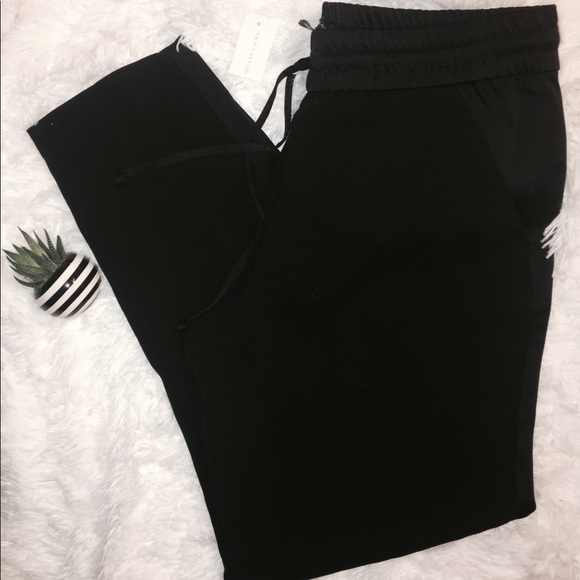 🚫SOLD🚫 Ann Taylor Black Dress Pants NWT Size 8 - Picture 4 of 5