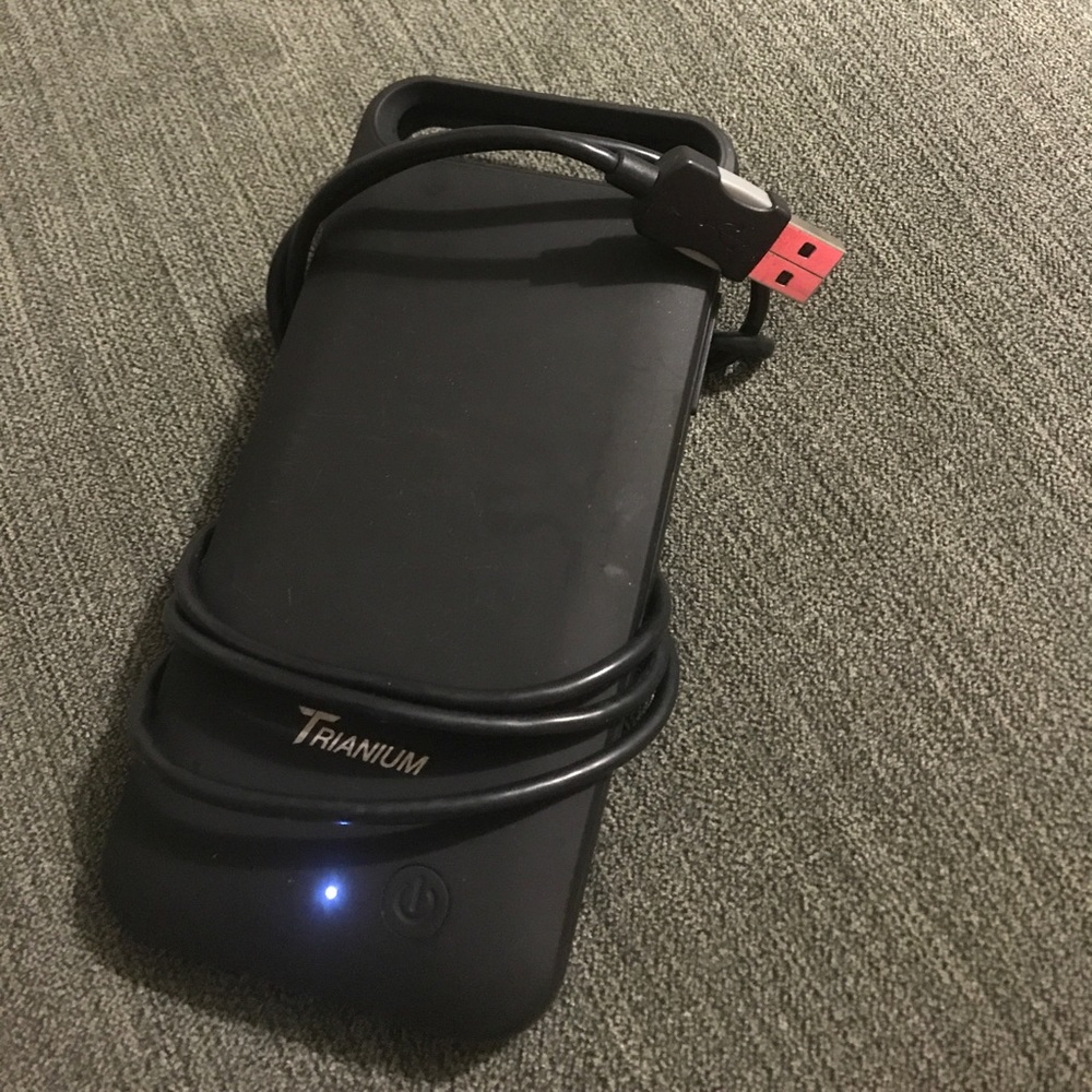 Charging case - Picture 2 of 3