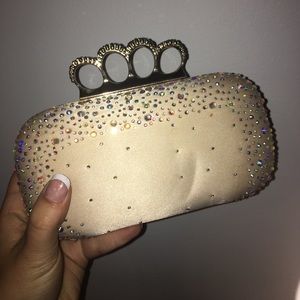 Jeweled Clutch w/chain for crossbody