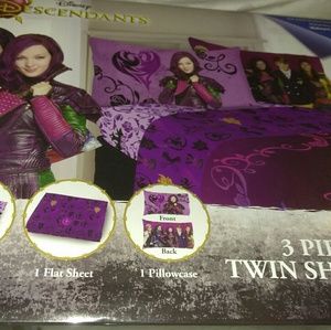 Disney Descendants Evie and Mal Twin Sheet Set