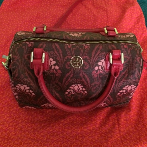 SOLD Tory Burch Robinson Middy Satchel - Picture 1 of 5