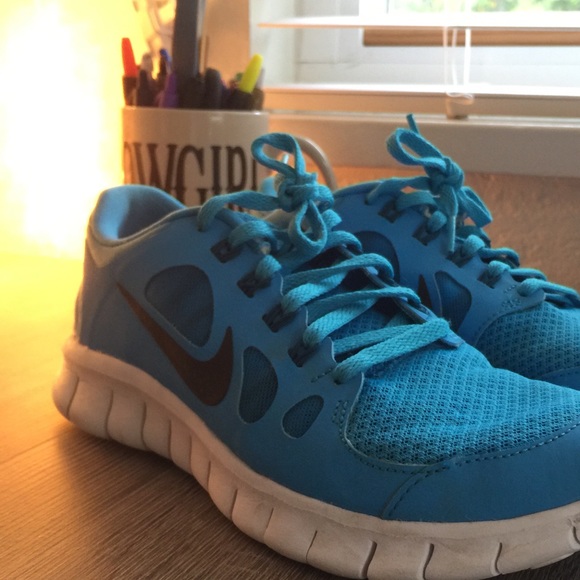 Nike Shoes - Blue nike free runs! OFFERS ACCEPTED!!!