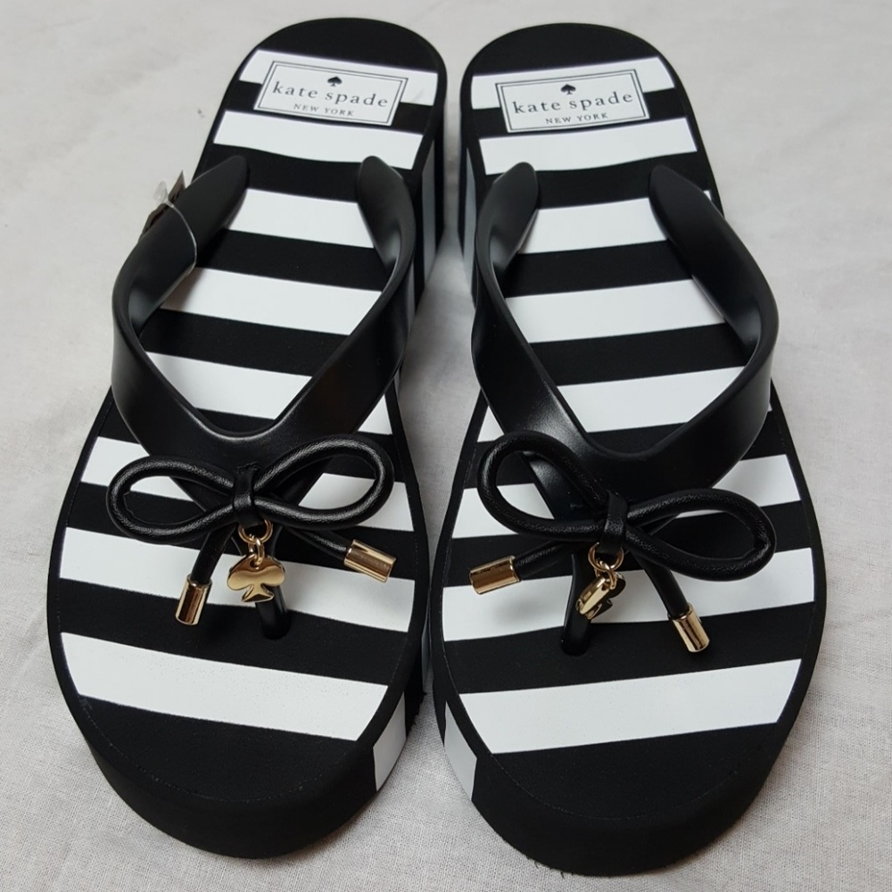 KATE SPADE Black White Stripe Wedge flip flop sz 8