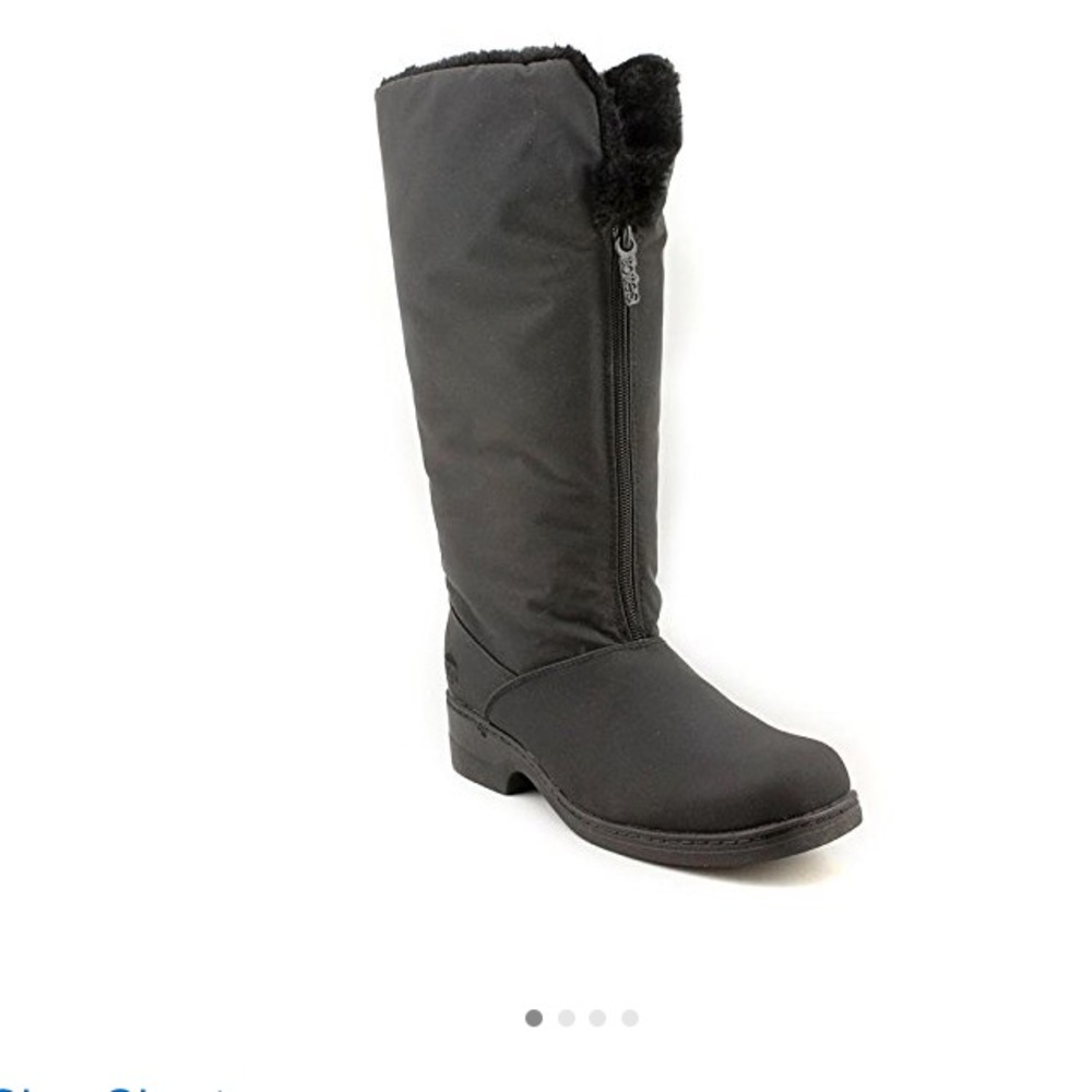 Black snow/rain proof boots! BRAND NEW