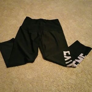 ✨SOLD✨Workout capris