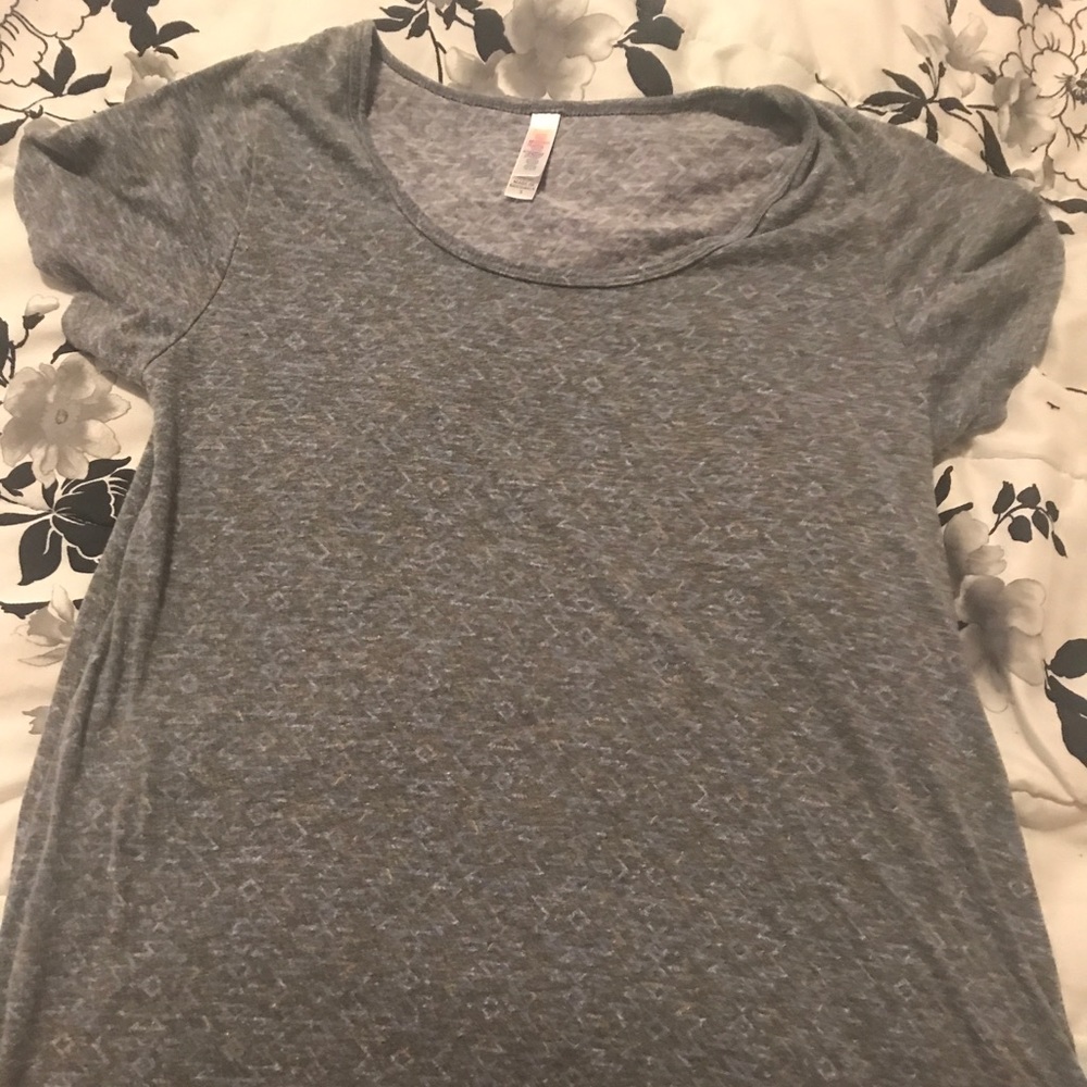 Lularoe Classic Tee