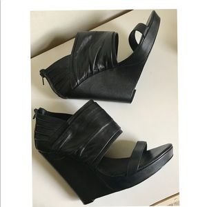 Trouve Trina Leather Wedge Sandals