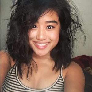 Meet your Posher, Leanna