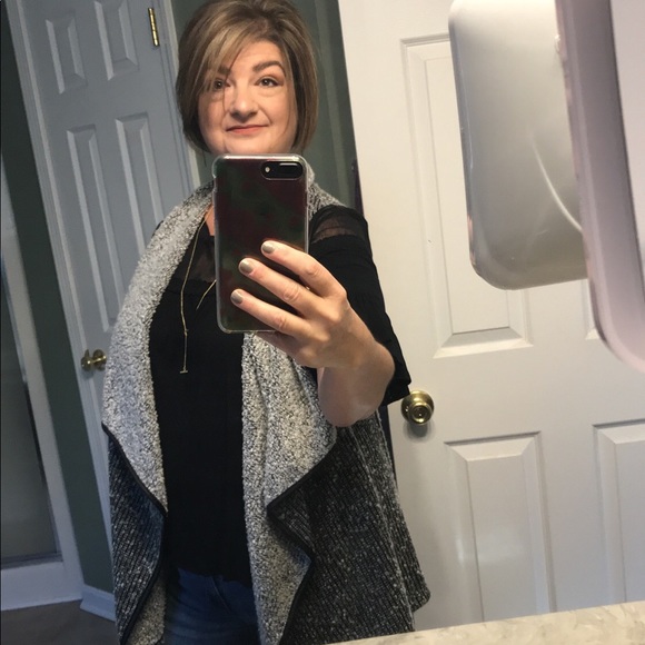 Meet your Posher, Cathy - Picture 7 of 9