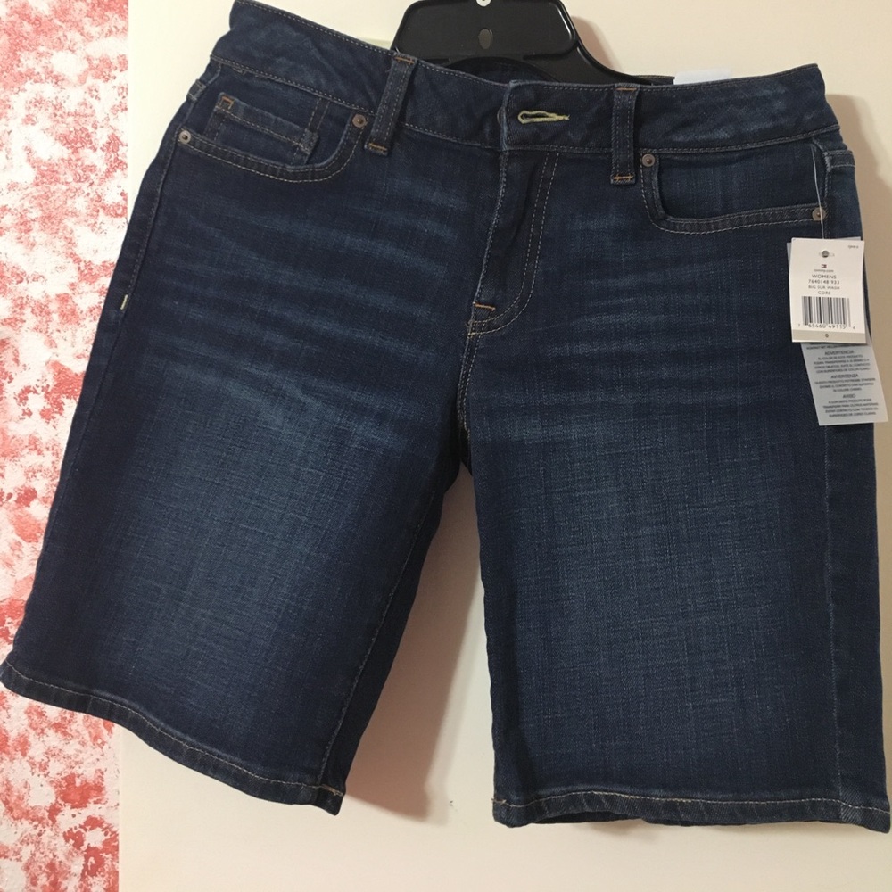Brand New Women's Tommy Hilfiger Shorts