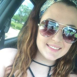 Meet your Posher, Sam