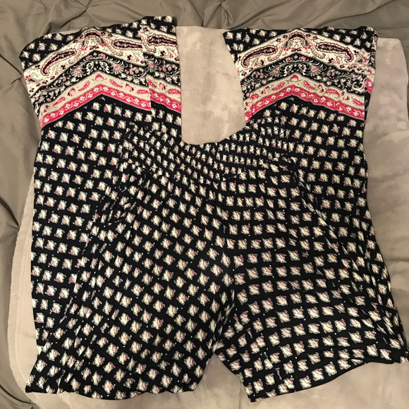 Patterned Flare Pants - Picture 2 of 5