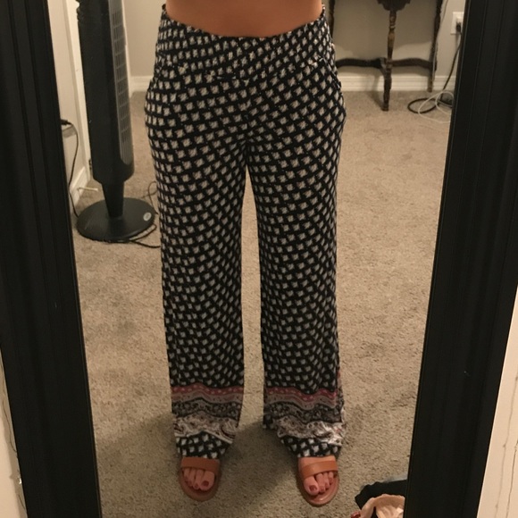 Patterned Flare Pants - Picture 5 of 5