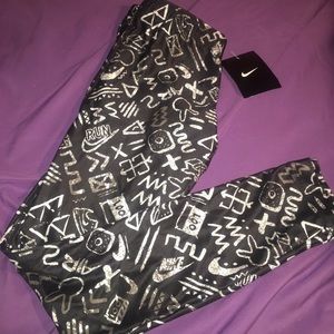 Girl's Nike Leggings