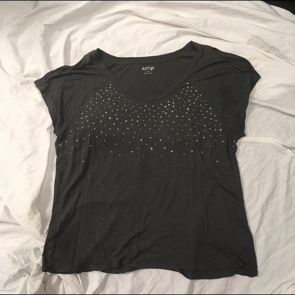 Apt. 9 cold shoulder top size XL