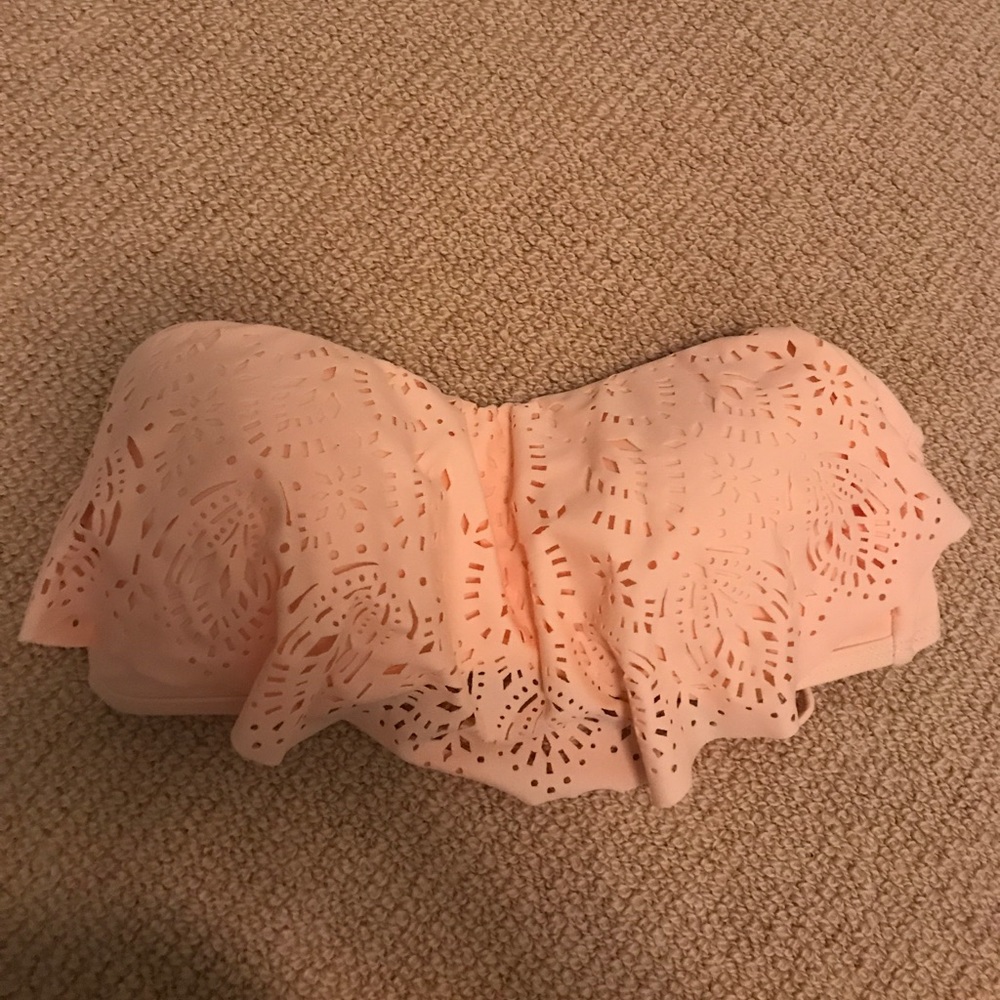 Xhilaration flounce bikini top